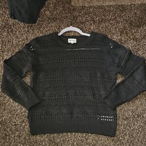 Hello Franki Girls Youty Sz Large Sweater Top. Like New Condition! Dark Gray